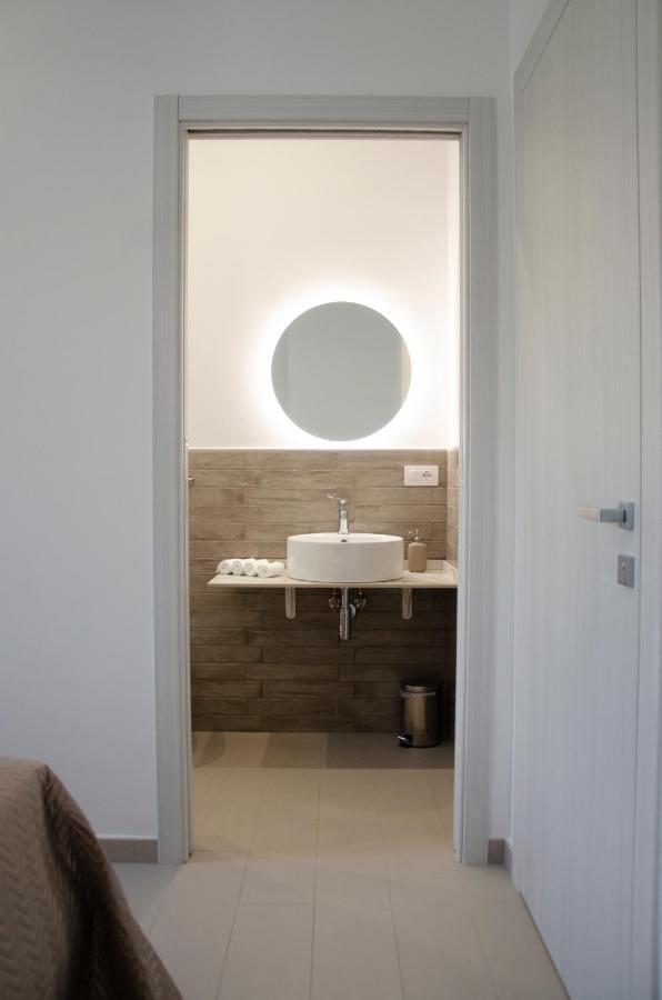 Donna Elena Rooms Sant'Egidio del Monte Albino Экстерьер фото