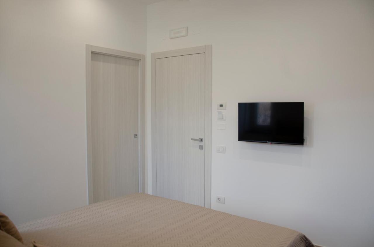 Donna Elena Rooms Sant'Egidio del Monte Albino Экстерьер фото